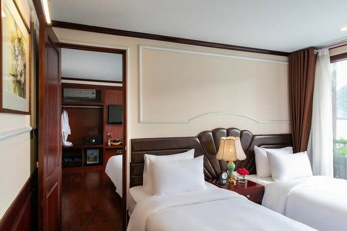 Imagen de la habitación del Hotel Dora Cruise. Foto 15