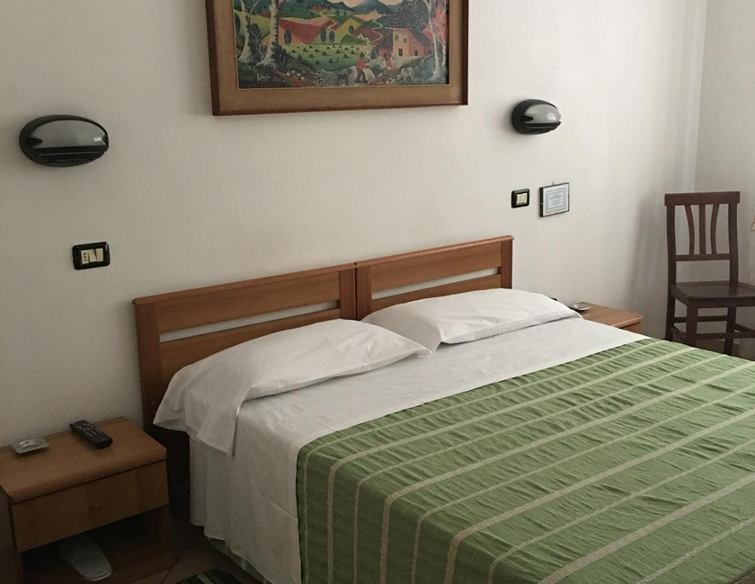 Imagen general del Hotel Dora, Tur&iacute;n. Foto 6