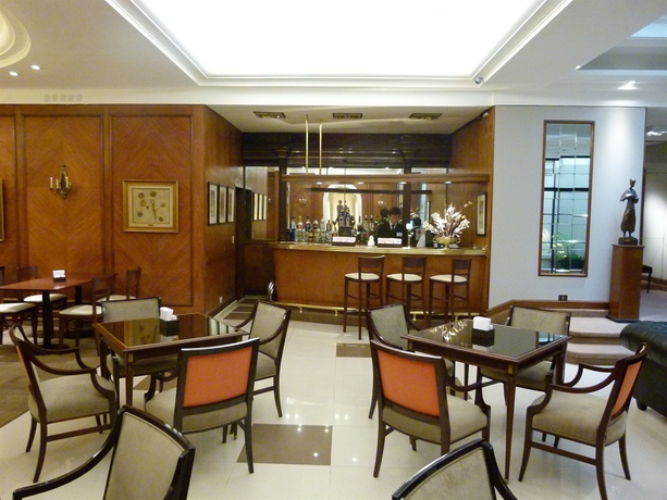 Imagen del bar/restaurante del Hotel Dorá Buenos Aires. Foto 4
