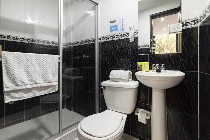 Imagen de la habitación del Hotel Dorado 100. Foto 7