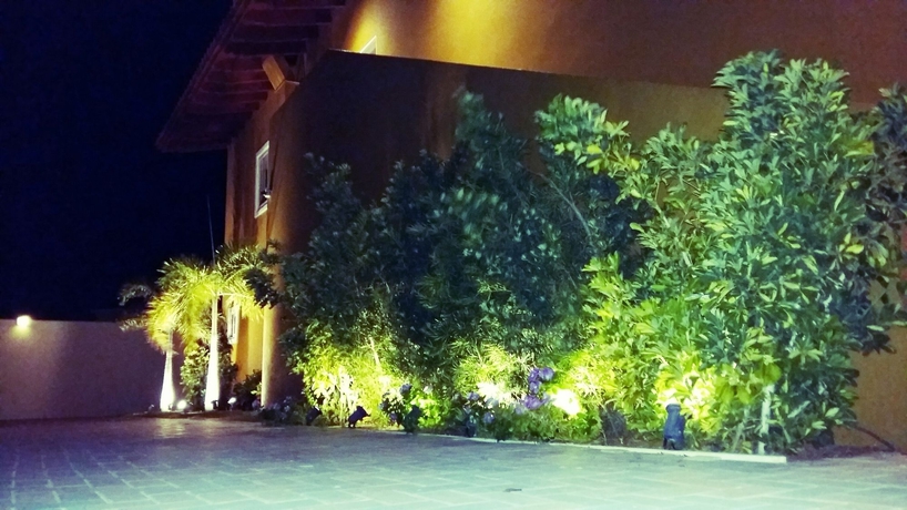 Imagen de los exteriores del Hotel Dorado Eagle Beach. Foto 10