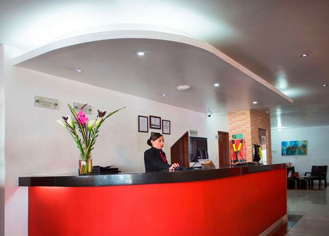 Imagen de los interiores del Hotel Dorado Gold. Foto 38