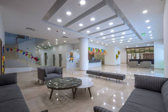 Imagen de los interiores del Hotel Dorado Plaza Alto Prado. Foto 6