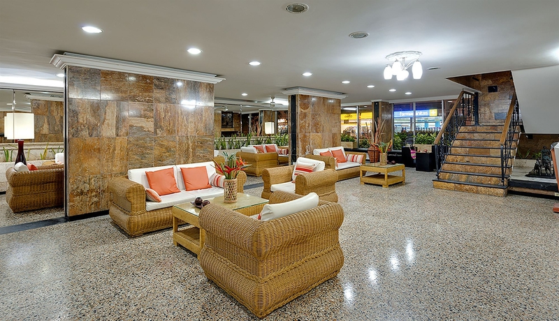 Imagen de los interiores del Hotel Dorado Plaza Bocagrande. Foto 8