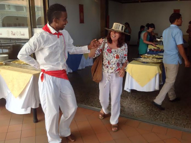 Imagen del bar/restaurante del Hotel Dorado Plaza Bocagrande. Foto 5