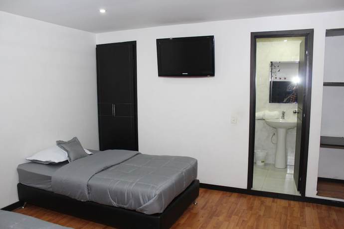 Imagen de la habitación del Hotel Dorado Plaza. Foto 6