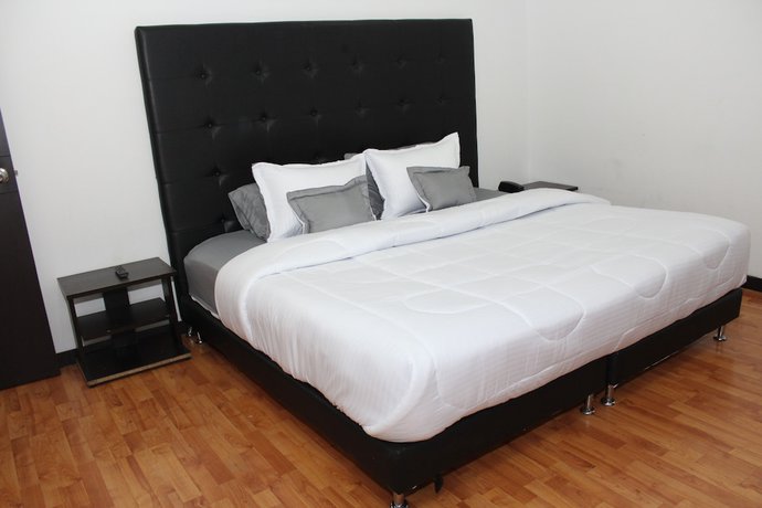 Imagen de la habitación del Hotel Dorado Plaza. Foto 7