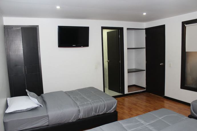 Imagen de la habitación del Hotel Dorado Plaza. Foto 15