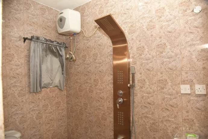 Imagen de la habitación del Hotel Dorakings. Foto 7