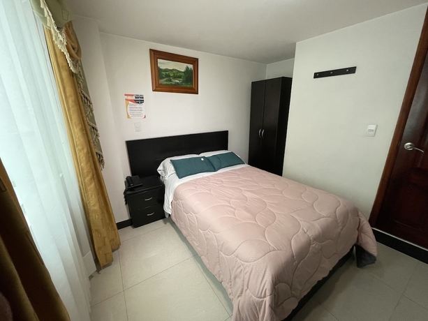 Imagen de la habitación del Hotel Doral Plaza. Foto 13
