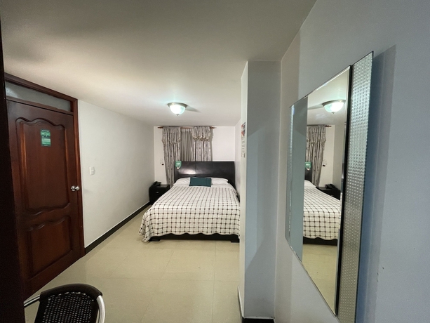 Imagen de la habitación del Hotel Doral Plaza. Foto 14