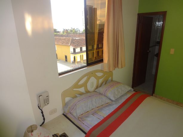 Imagen de la habitación del Hotel Doral Suites. Foto 3