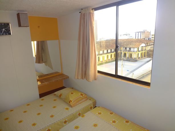 Imagen de la habitación del Hotel Doral Suites. Foto 8