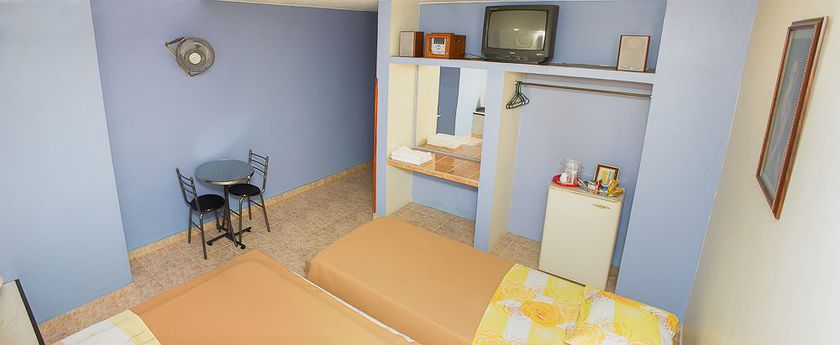 Imagen de la habitación del Hotel Doral Suites. Foto 11
