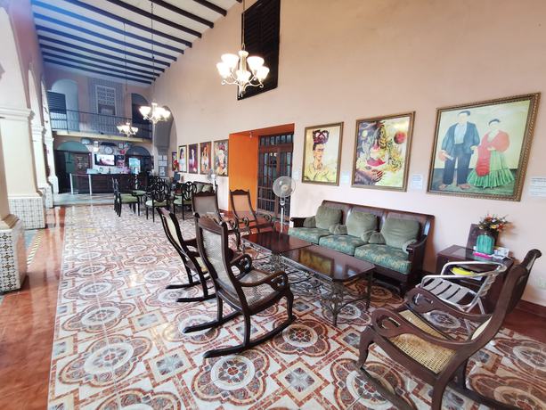 Imagen de los interiores del Hotel Doralba Inn. Foto 17