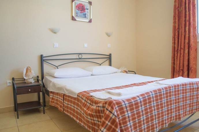 Imagen de la habitación del Hotel Dorana Trekking. Foto 20