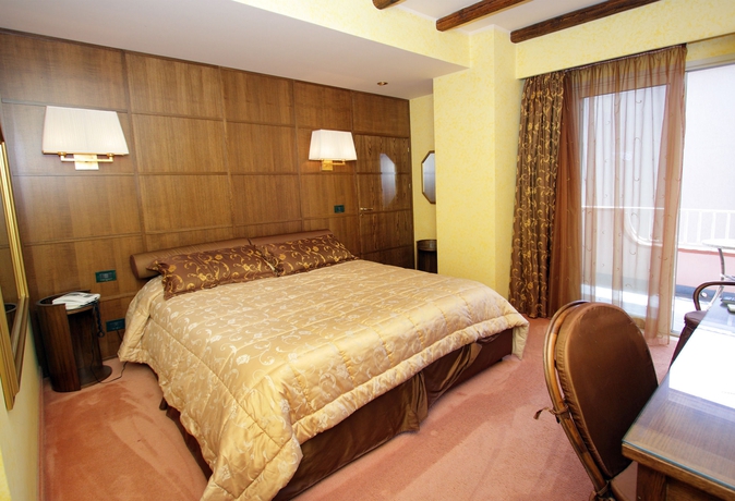 Imagen de la habitación del Hotel D'orange D'alcantara. Foto 6