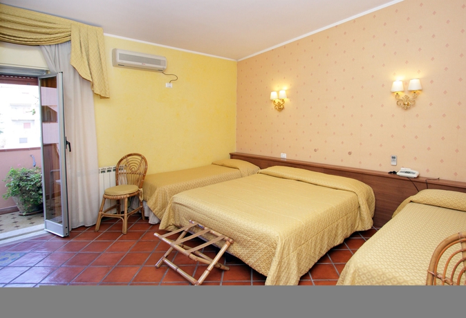 Imagen de la habitación del Hotel D'orange D'alcantara. Foto 8