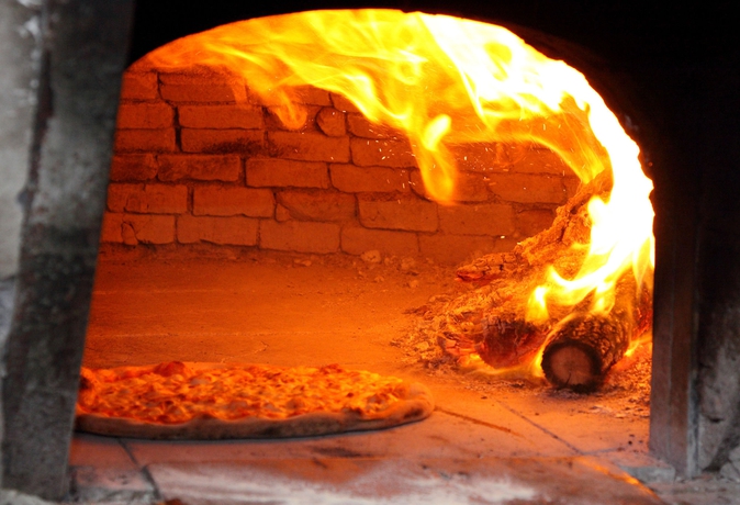 Imagen del bar/restaurante del Hotel D'orange D'alcantara. Foto 3