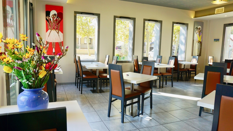 Imagen de los interiores del Hotel D'orbigny. Foto 11