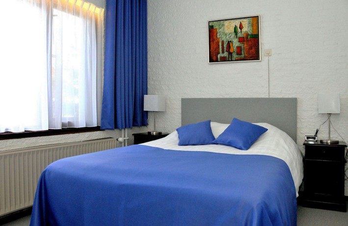 Imagen de la habitación del Hotel Dordrecht. Foto 2