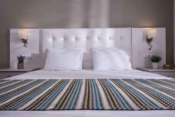 Imagen de la habitación del Hotel Dore, Aghia Marina. Foto 10