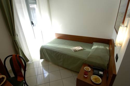 Imagen de los exteriores del Hotel Dorè. Foto 7