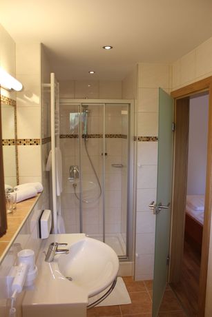 Imagen de la habitación del Hotel Dorfer. Foto 5