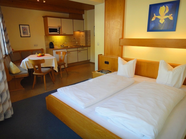Imagen de la habitación del Hotel Dorfplatzl. Foto 13