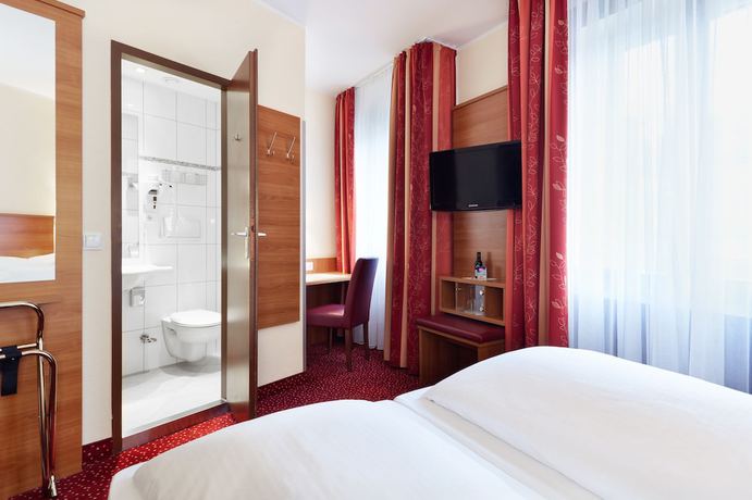 Imagen de la habitación del Hotel Doria, Dusseldorf. Foto 7