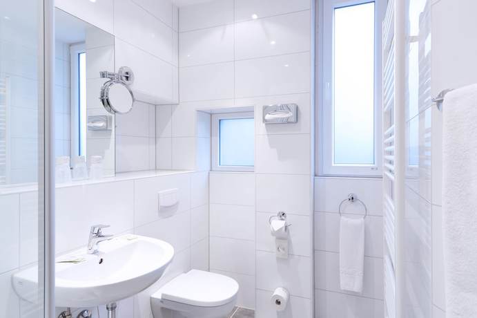 Imagen de la habitación del Hotel Doria, Dusseldorf. Foto 14