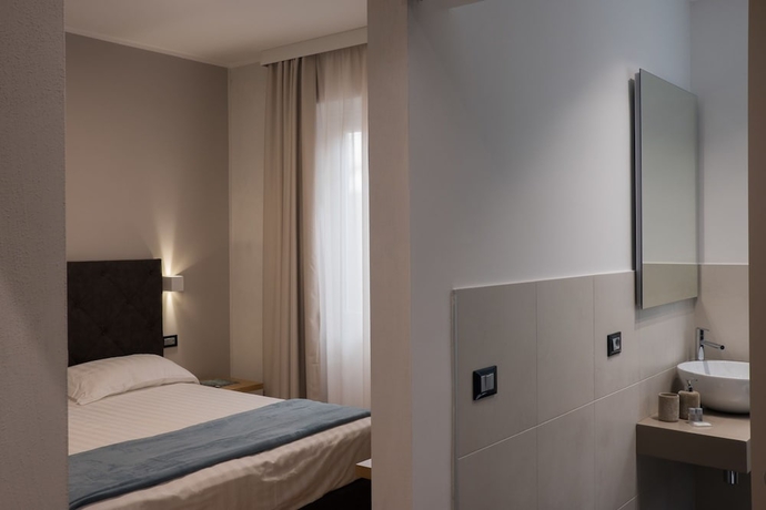 Imagen de la habitación del Hotel Doria, Génova. Foto 2