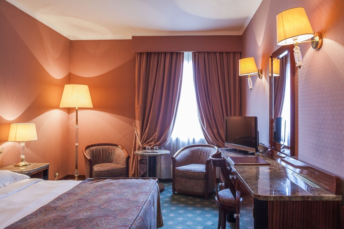 Imagen de la habitación del Hotel Doria Grand. Foto 6