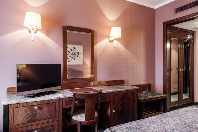 Imagen de la habitación del Hotel Doria Grand. Foto 7