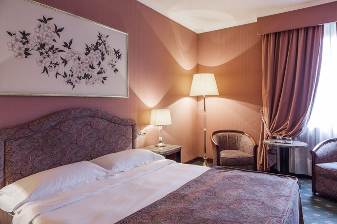 Imagen de la habitación del Hotel Doria Grand. Foto 11