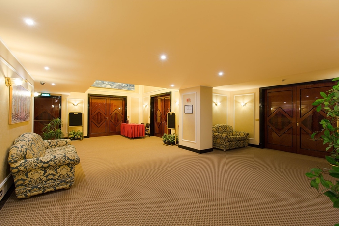 Imagen de los interiores del Hotel Doria Grand. Foto 15