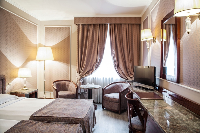 Imagen de la habitación del Hotel Doria Grand. Foto 12