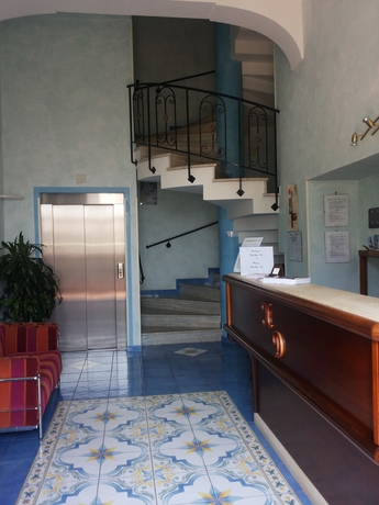 Imagen de los interiores del Hotel Doria, Lone. Foto 12