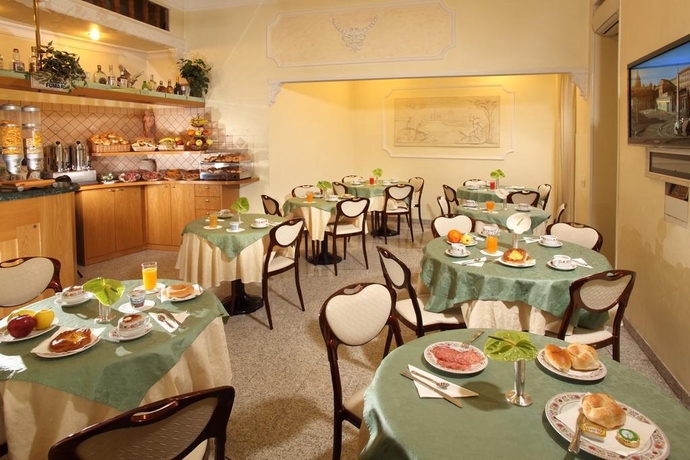 Imagen general del Hotel Dorica. Foto 12