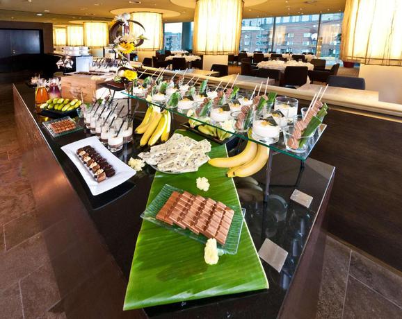 Imagen del bar/restaurante del Hotel Dorint Am Heumarkt K&ouml;ln. Foto 3