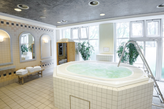 Imagen de la piscina del Hotel Dorint An Den Westfalenhallen Dortmund. Foto 16