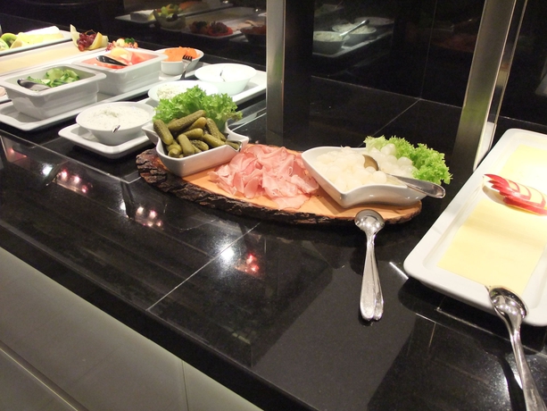 Imagen del bar/restaurante del Hotel Dorint An Den Westfalenhallen Dortmund. Foto 6