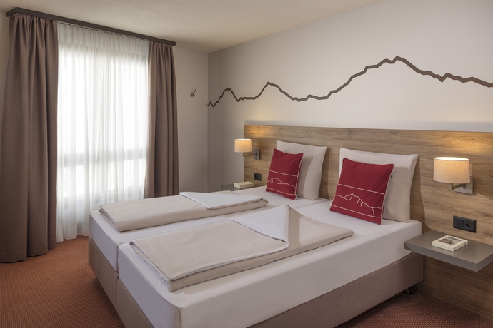 Imagen de la habitación del Hotel Dorint Blüemlisalp Beatenberg/Interlaken. Foto 10