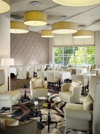 Imagen del bar/restaurante del Hotel Dorint City Bremen. Foto 3