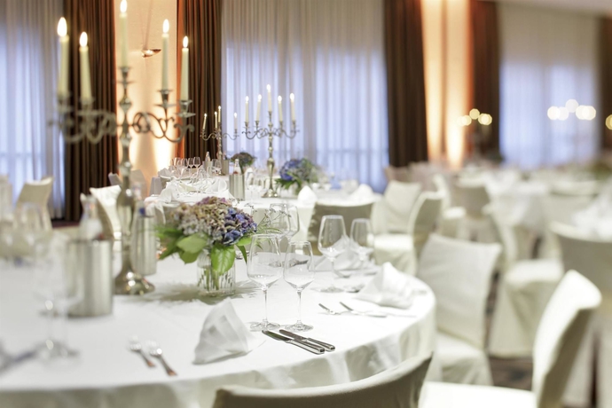 Imagen de los interiores del Hotel Dorint City Bremen. Foto 12