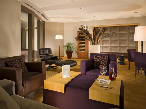 Imagen del bar/restaurante del Hotel Dorint City Bremen. Foto 4