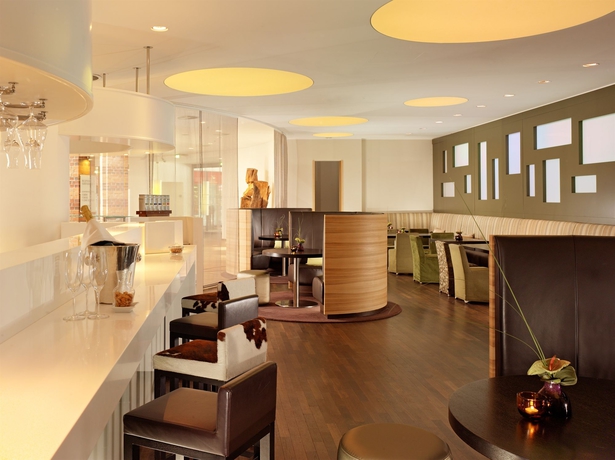Imagen de los interiores del Hotel Dorint City Bremen. Foto 13