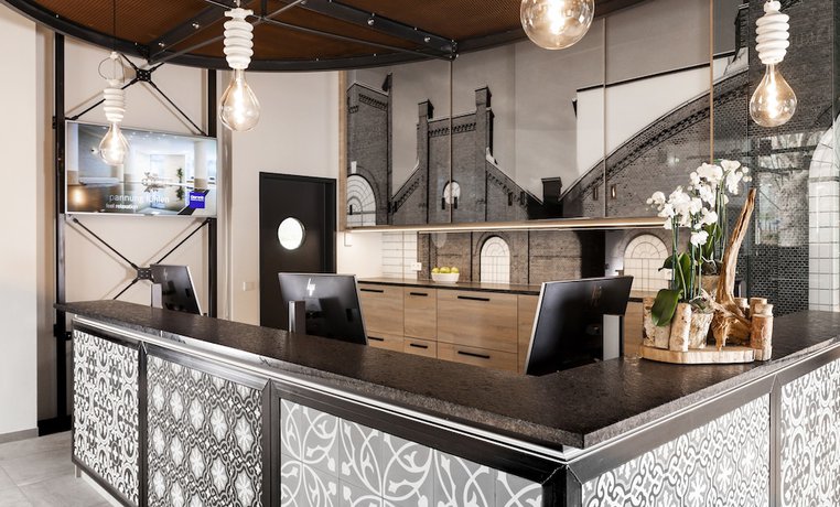 Imagen de los interiores del Hotel Dorint Düren. Foto 7