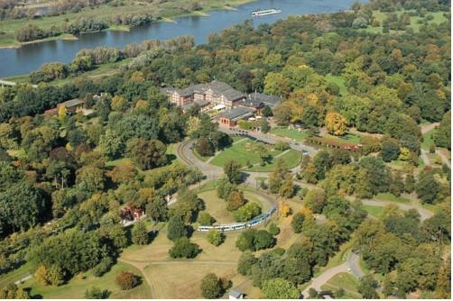 Imagen general del Hotel Dorint Herrenkrug Parkhotel Magdeburg. Foto 3