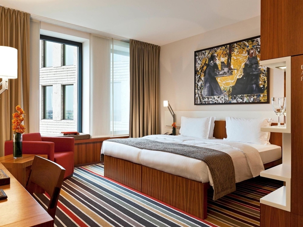 Imagen de la habitación del Hotel Dorint Kurfürstendamm Berlin. Foto 10